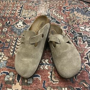 Taupe Birkenstock Bostons